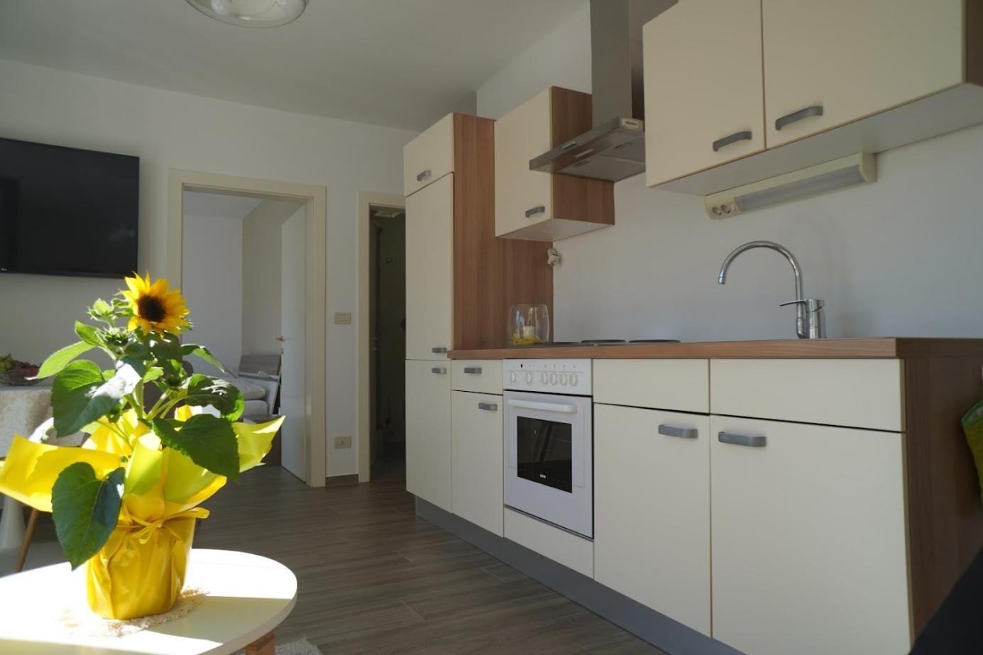 Apartment Roma Мерано Екстер'єр фото